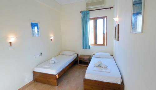 Habitación con 2 camas individuales, 2 camas individuales