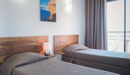 Apartamento, 2 habitaciones, balcón, vistas al mar