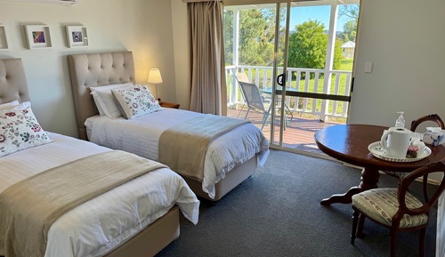 Twin Beds with Ensuite