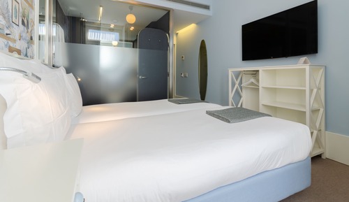 Habitación clásica con 1 cama doble o 2 individuales