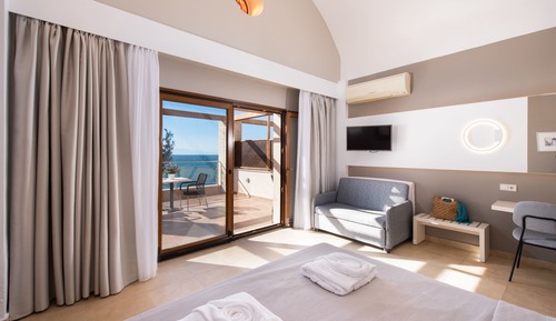Habitación doble superior, frente a la playa