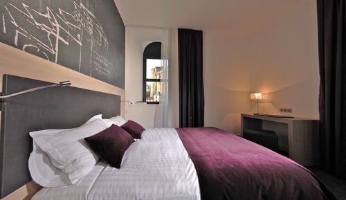 Habitación estándar, 1 cama de matrimonio, vistas al río (Twin bed on request)