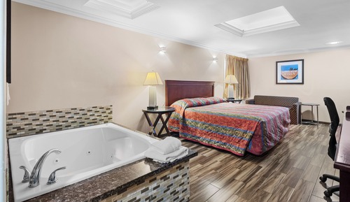 Habitación, 1 cama de matrimonio grande, bañera de hidromasaje
