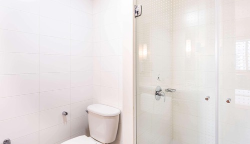 Habitación, varias camas