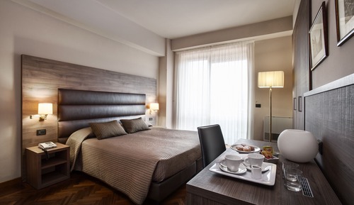 Habitación superior, balcón (Spa access)