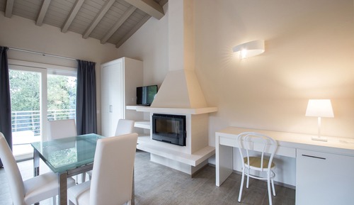 Habitación Deluxe, terraza, vistas a la piscina
