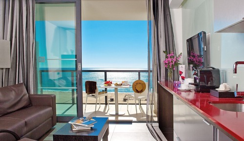 Suite Deluxe, vistas al mar (2 Adults + 2 Children)