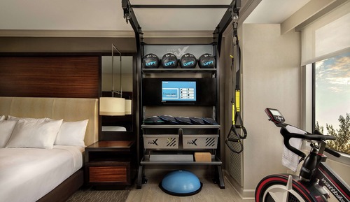 Habitación (Five Feet To Fitness)