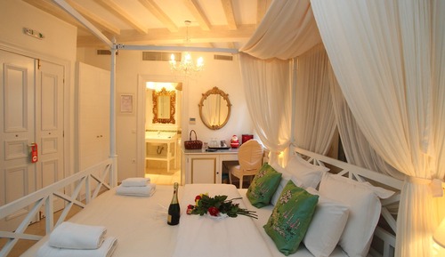 Suite, vistas al jardín (Green)