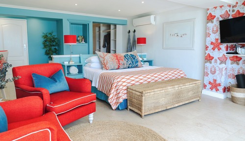 Habitación superior con 2 camas individuales, 1 cama de matrimonio grande