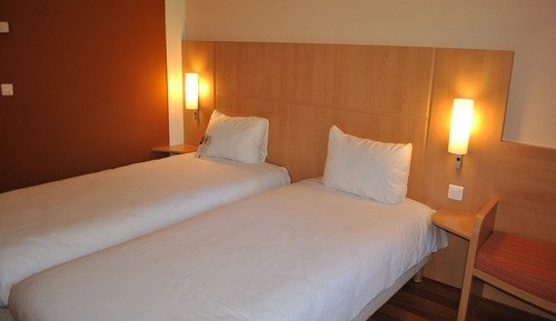 Habitación con 2 camas individuales, 2 camas individuales