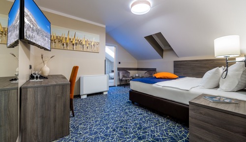 Habitación superior con 1 cama doble o 2 individuales