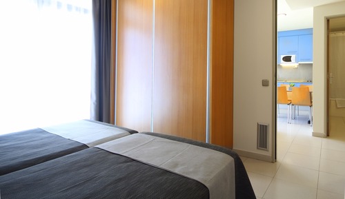 Apartamento (2 / 3)