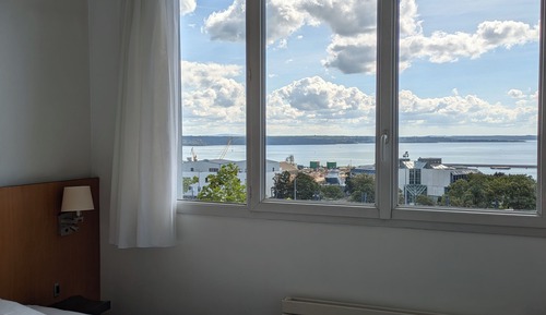 Habitación panorámica con 2 camas individuales, vistas al mar