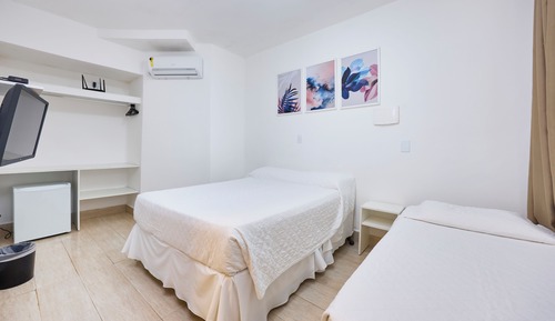 Habitación triple Confort, Aire acondicionado, planta baja