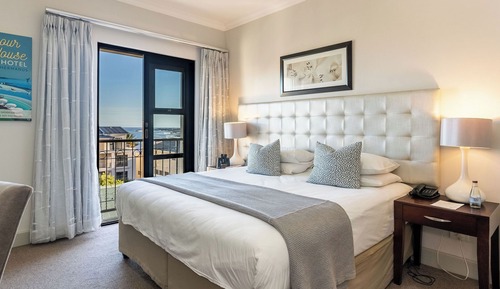 Sky Room ( Harbour Square)