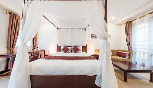 Suite Premium, 1 cama de matrimonio grande, bañera de hidromasaje, vistas a la ciudad