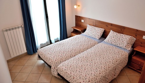 Apartamento, 2 habitaciones, balcón