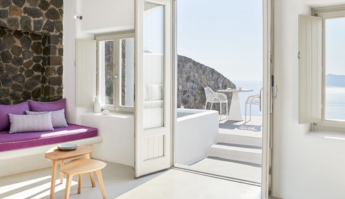 Junior Suite with Outdoor Hot Tub and Caldera View