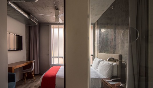 Habitación superior, 1 cama de matrimonio, balcón