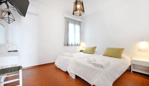 Habitación con 1 cama doble o 2 individuales