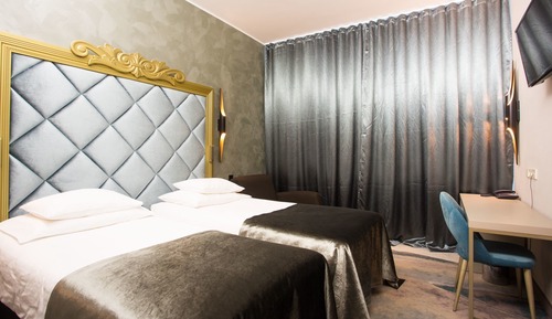 Habitación estándar con 1 cama doble o 2 individuales