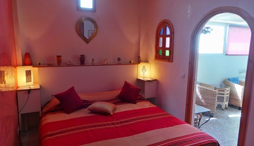 Suite (Zahra)