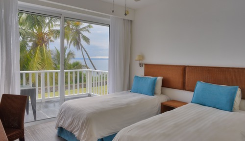 Apartamento Confort, 3 habitaciones, balcón, vistas al mar