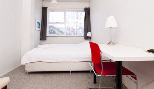 Habitación estándar doble, 1 cama de matrimonio, baño compartido, vistas a la ciudad