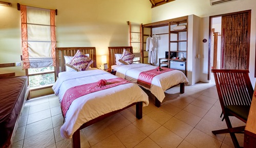 Habitación superior, vistas al jardín