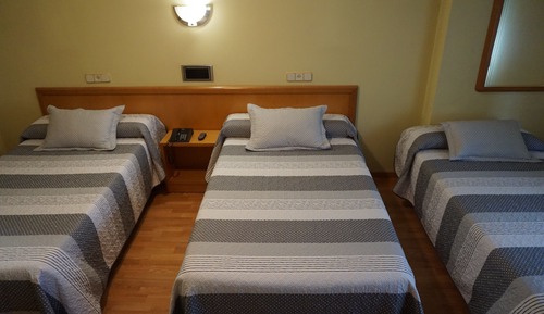 Habitación triple básica, 3 camas individuales