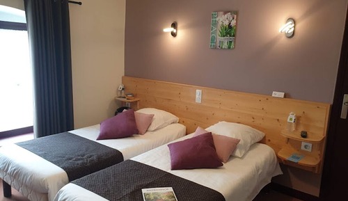 Habitación con 2 camas individuales