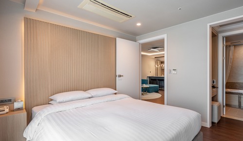 Premier Suite