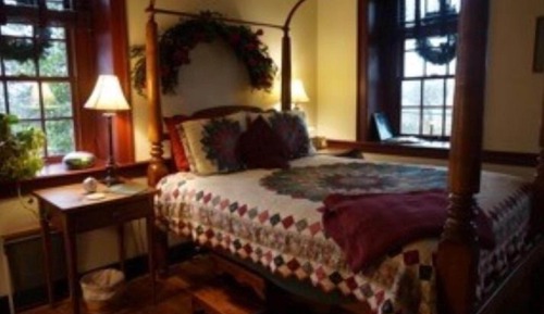 Habitación triple estándar, baño privado (Queen Anne Room)