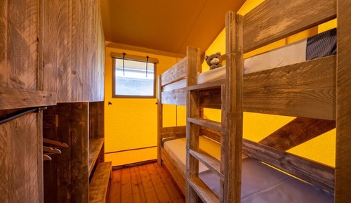 Tienda, 3 habitaciones