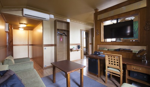 Habitación superior con 2 camas individuales, sauna