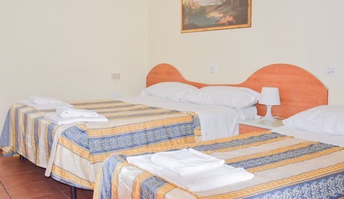 Habitación triple básica