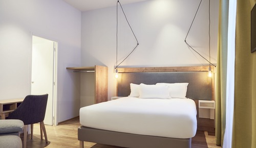 Habitación familiar, en edificio anexo (4 pers)