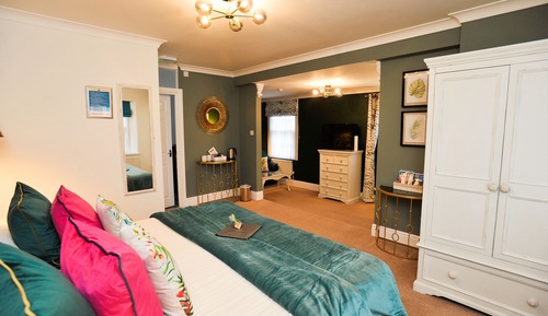 Suite (Super King /  2 adults)