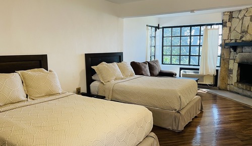 Habitación estándar doble, 2 camas de matrimonio