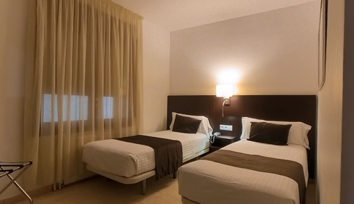 Habitación estándar con 2 camas individuales