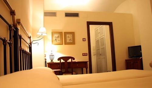 Habitación con 2 camas individuales