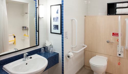 Habitación estándar, 1 cama doble, accesible para personas con discapacidad (Free Hot Breakfast)