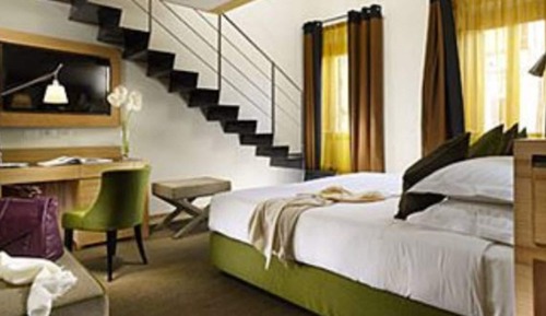 Suite, en edificio anexo (Moncada)