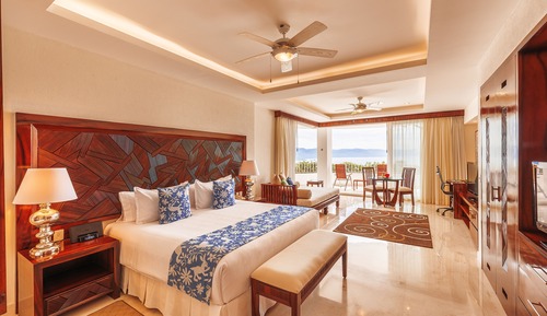 Grand Junior Suite Ocean View