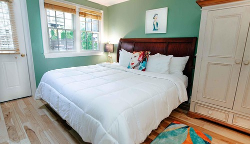 Habitación, 1 cama de matrimonio grande con sofá cama, baño privado, vistas al parque