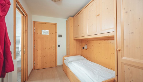 Estudio, balcón (3 people)