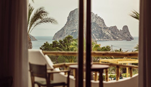 Deluxe Es Vedrà Sea View