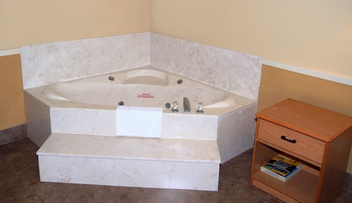 Habitación estándar, 1 cama de matrimonio grande, fumadores, bañera de hidromasaje