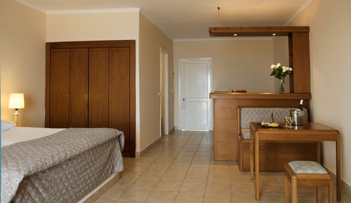 Habitación con 2 camas individuales, vistas al mar